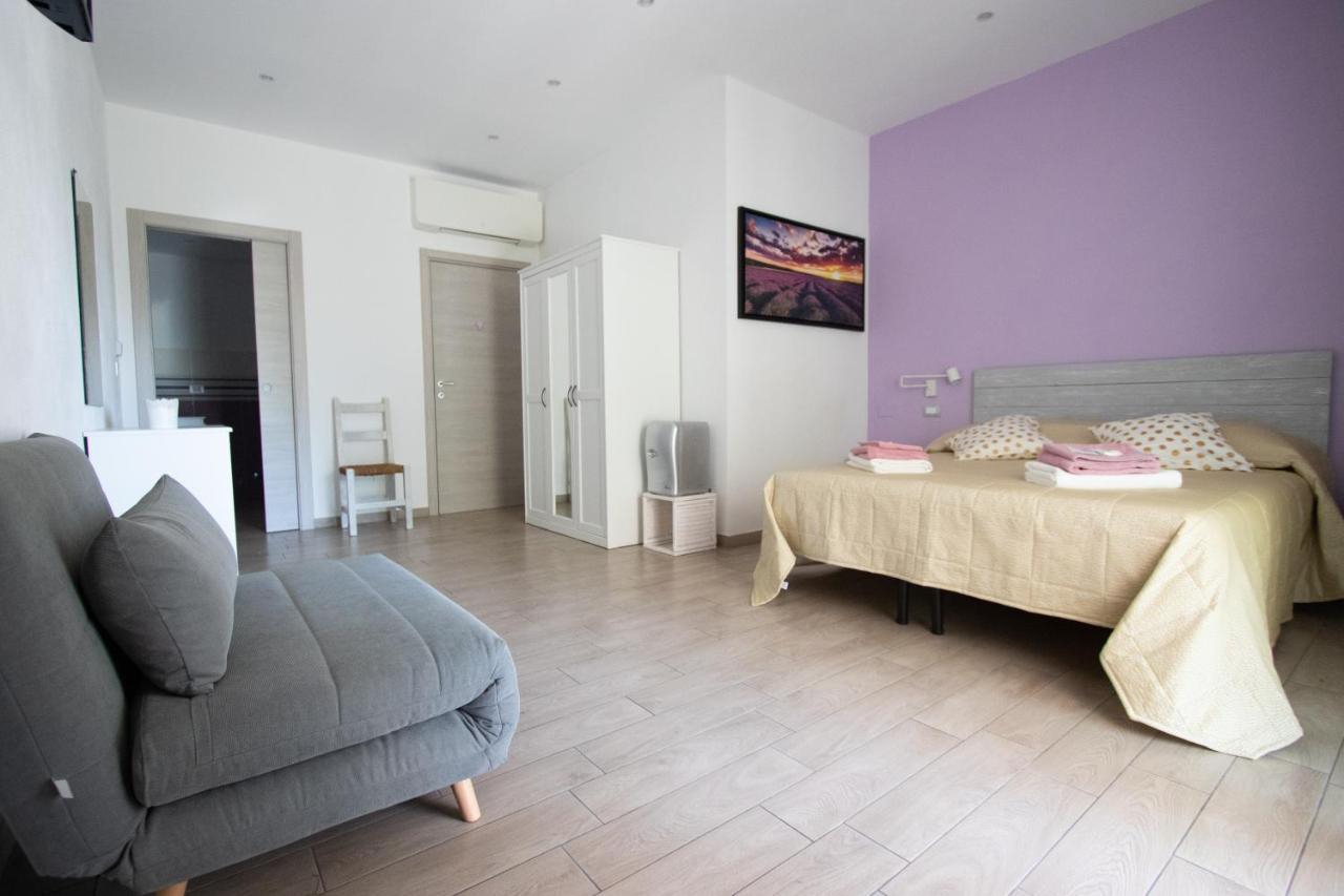 Un Posto Al Sole Bed & Breakfast Molino Nuovo  Eksteriør bilde