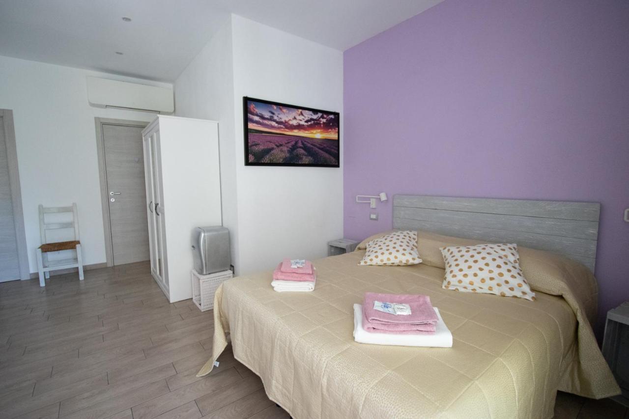 Un Posto Al Sole Bed & Breakfast Molino Nuovo  Eksteriør bilde