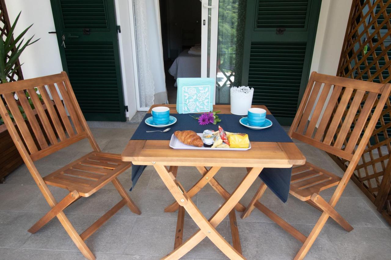 Un Posto Al Sole Bed & Breakfast Molino Nuovo  Eksteriør bilde